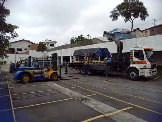 Empilhadeira + Munck — Tema Loc Guarulhos